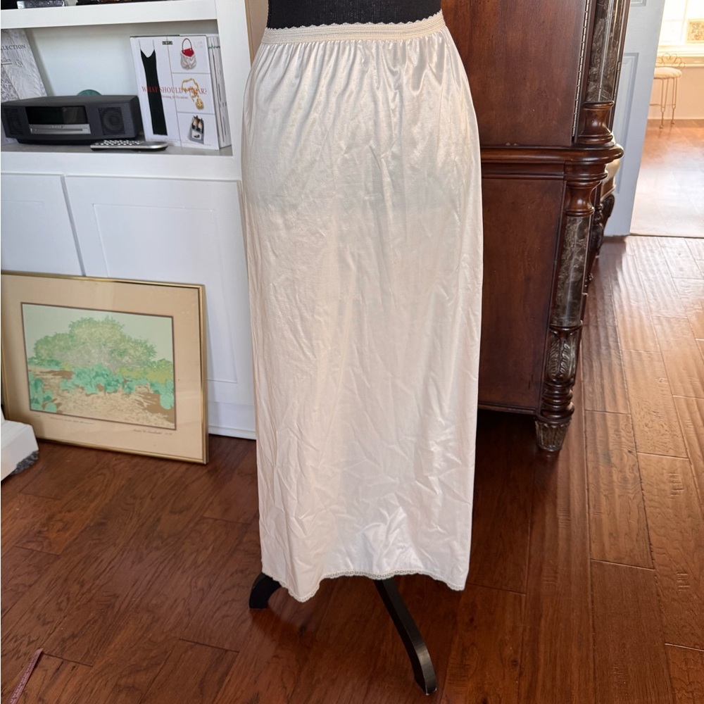 Vintage Henson Kickernick Maxi Half Slip‎